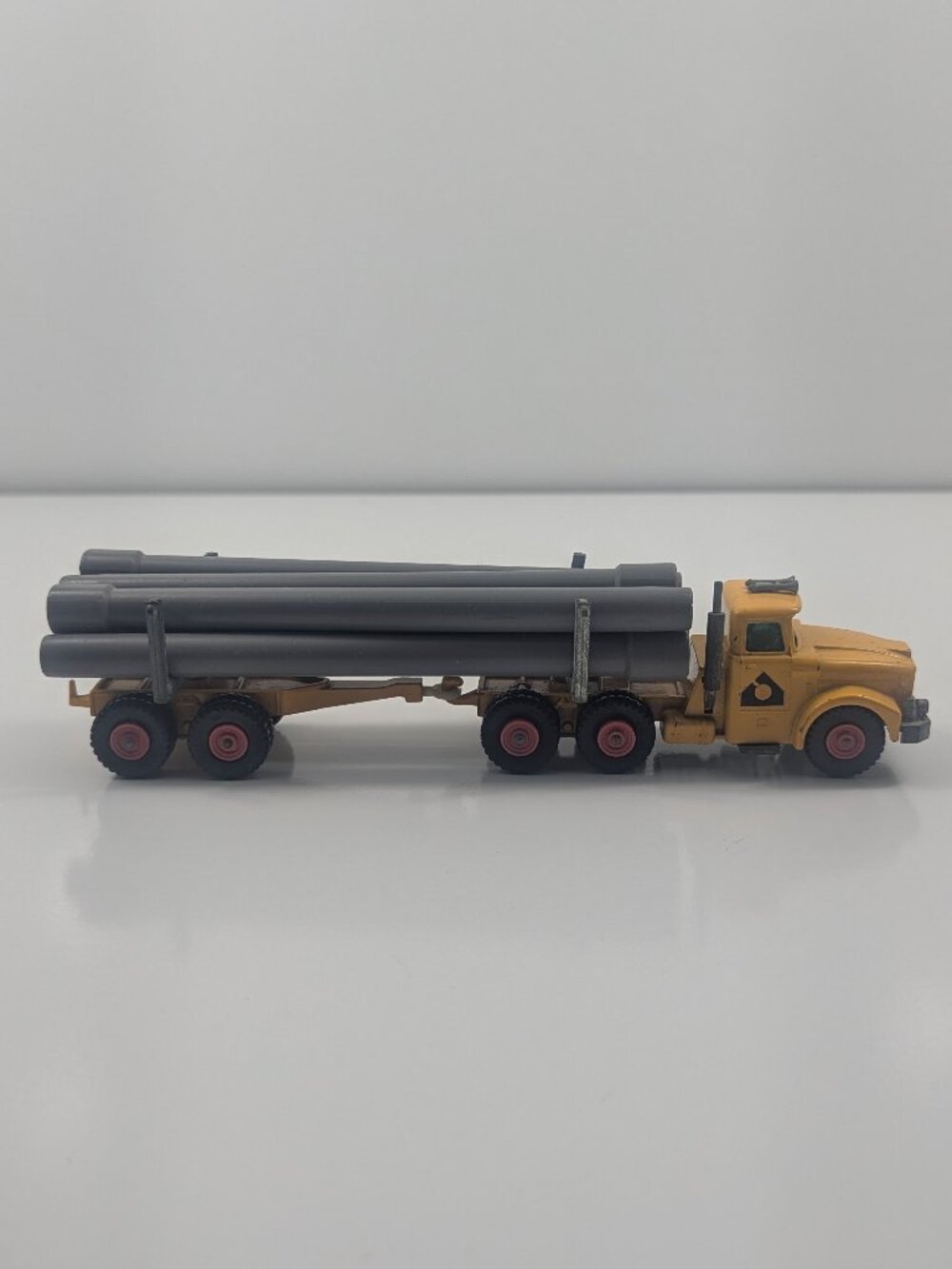 Matchbox King Size No K-10 Scammel Contractor Pipe Truck yellow diecast